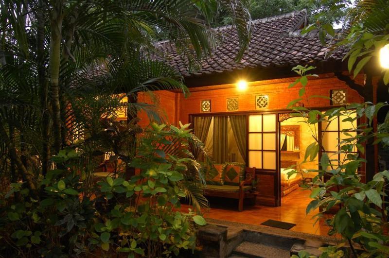 Pondok Sari Beach Bungalow Pemuteran Dış mekan fotoğraf